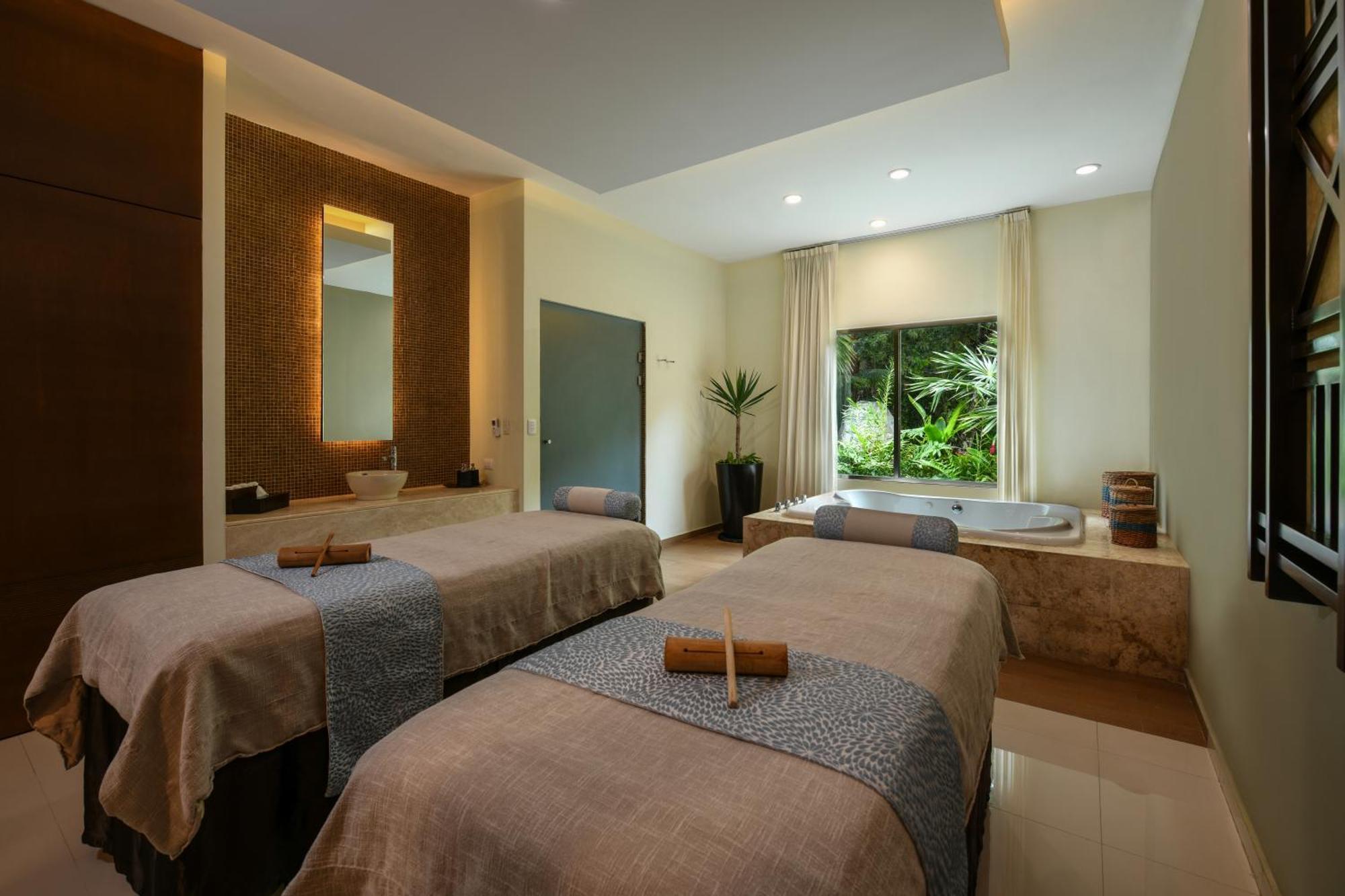 Hidden Beach Resort Au Naturel Adults Only Catamaran, Cenote & More Inclusive Akumal Buitenkant foto